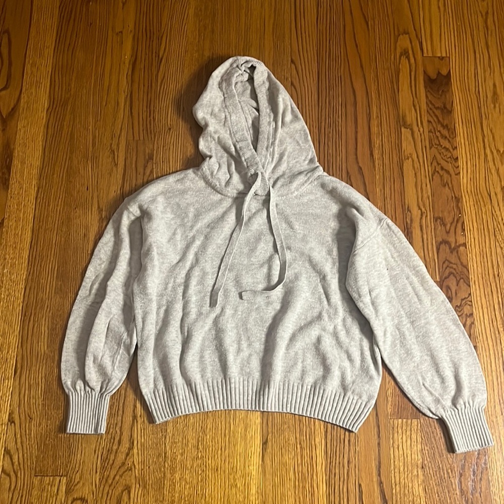 Gap Woman’s Grey Hooded Sweater Size M